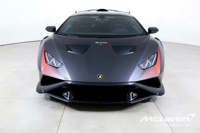 2022 Lamborghini Huracan STO