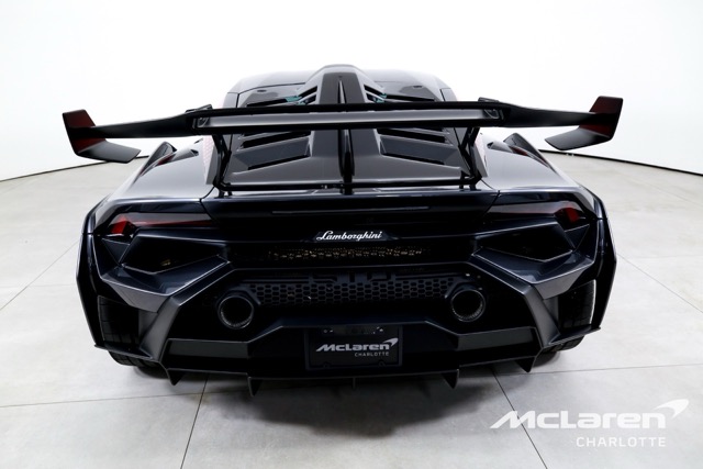 2022 Lamborghini Huracan STO, 3/5