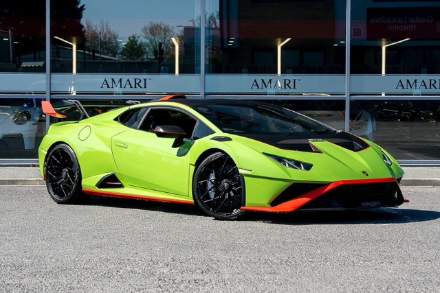 2022 Lamborghini Huracán STO