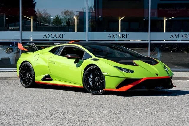 2022 Lamborghini Huracán STO