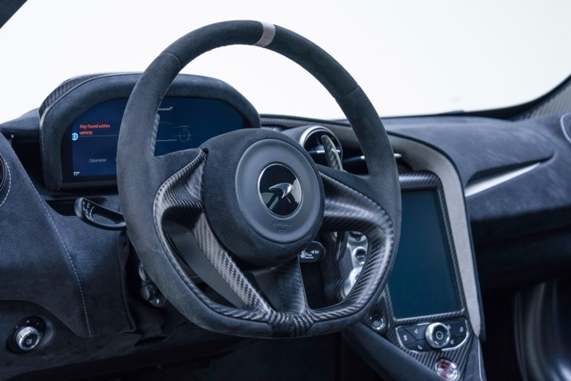 2021 McLaren 765LT, 5/8