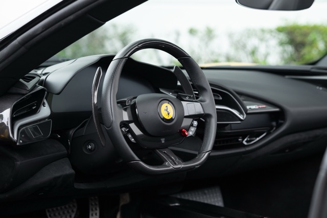 2022 Ferrari SF90 Spider, 4/6
