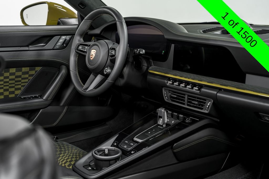 2026 Porsche 911 Spirit 70, 5/10
