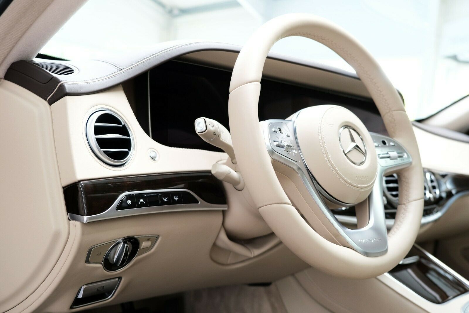 2017 Mercedes-Maybach S 650, 15/30
