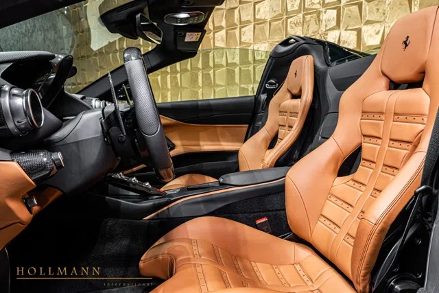 2022 Ferrari 812 GTS interior, seats