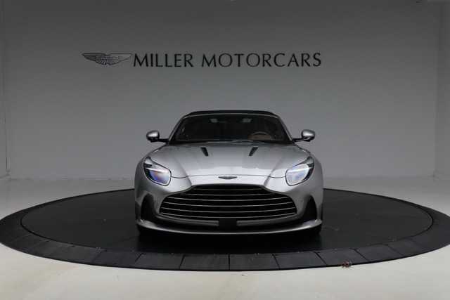 2026 Aston Martin DB12 Volante, 4/9
