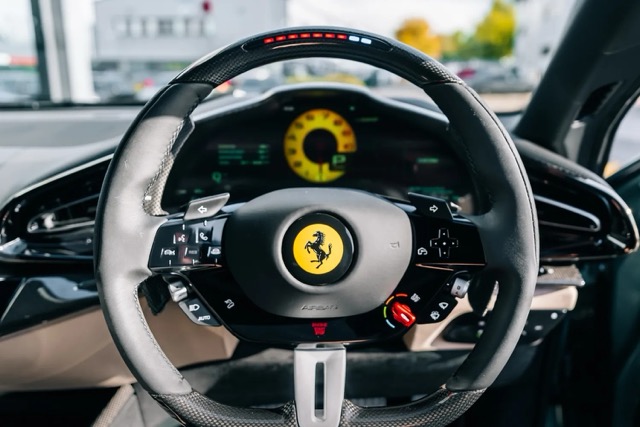 2024 Ferrari Purosangue, 6/8
