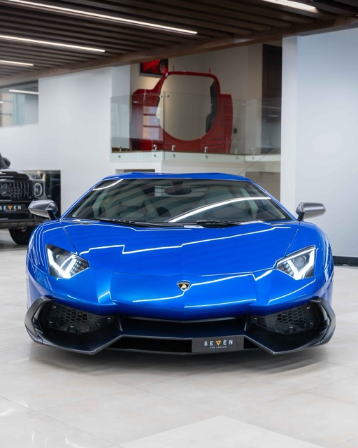 Lamborghini Aventador 50th Anniversary, 2/5