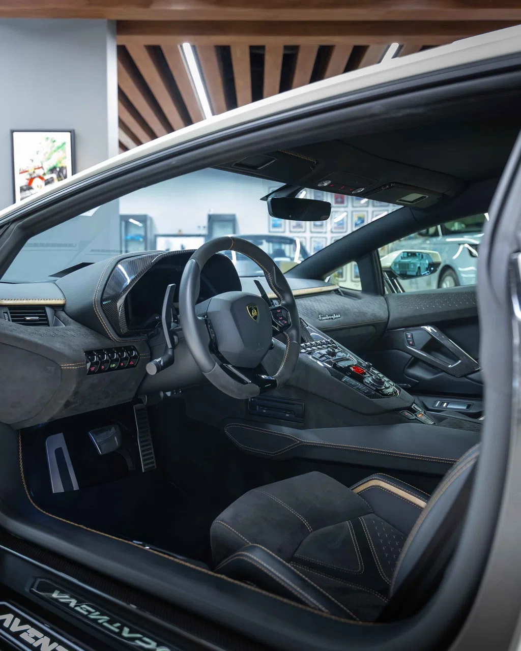 Lamborghini Aventador Ultimae interior, Black