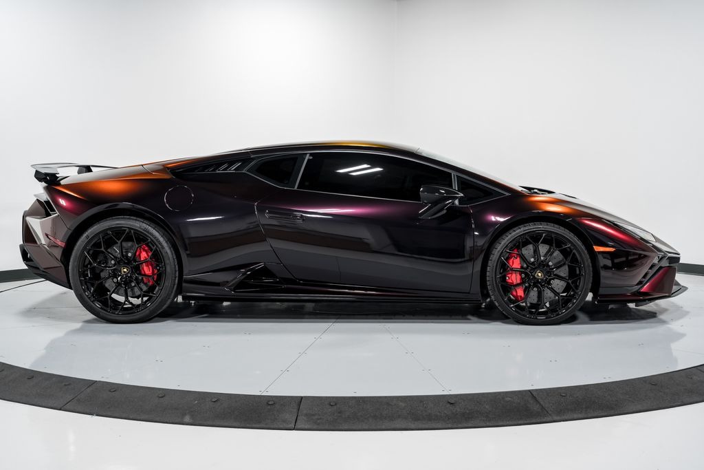 2024 Lamborghini Huracan Tecnica, 2/10