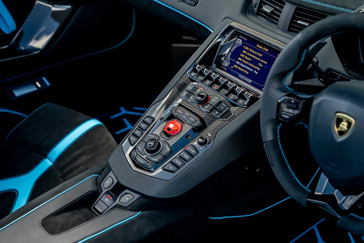 2021 Lamborghini Aventador SVJ Roadster, 7/7