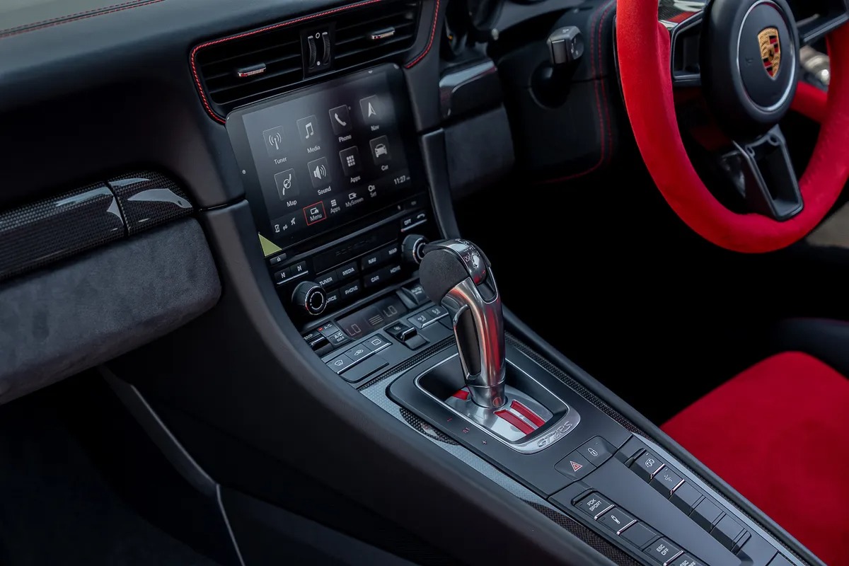 2018 Porsche 911 GT2 RS Weissach, 6/6