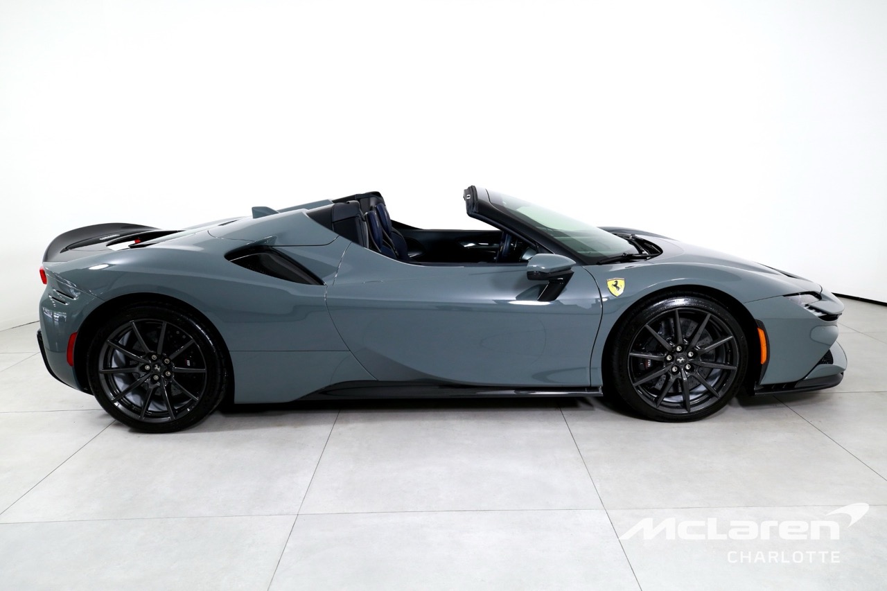 2024 Ferrari SF90 Spider, 4/9