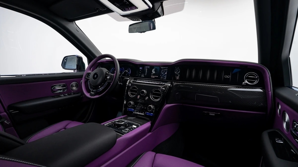 2026 Rolls-Royce Cullinan Black Badge, 4/8