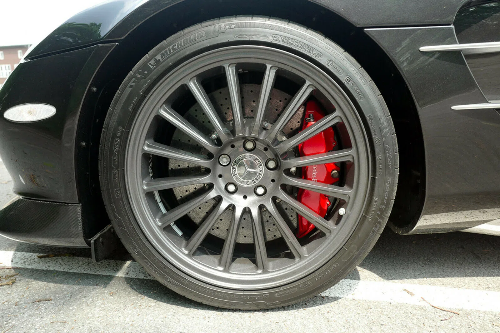 2009 Mercedes-Benz SLR McLaren 722 S Roadster wheel