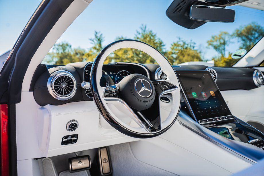 2025 Mercedes-Maybach SL 680 Monogram Series, 6/7