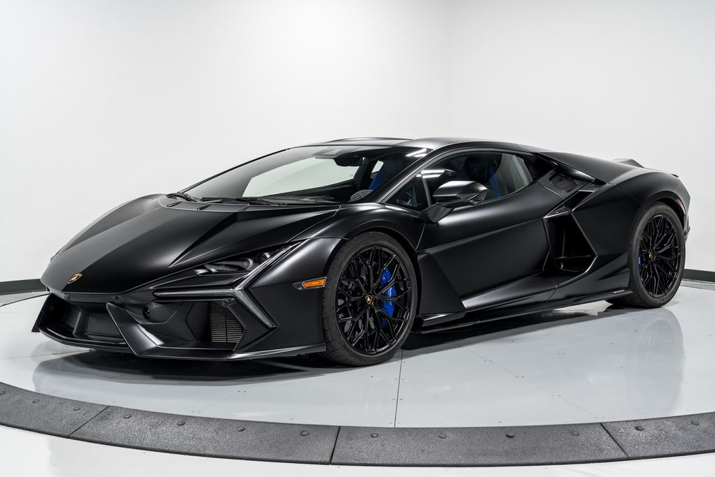 2025 Lamborghini Revuelto