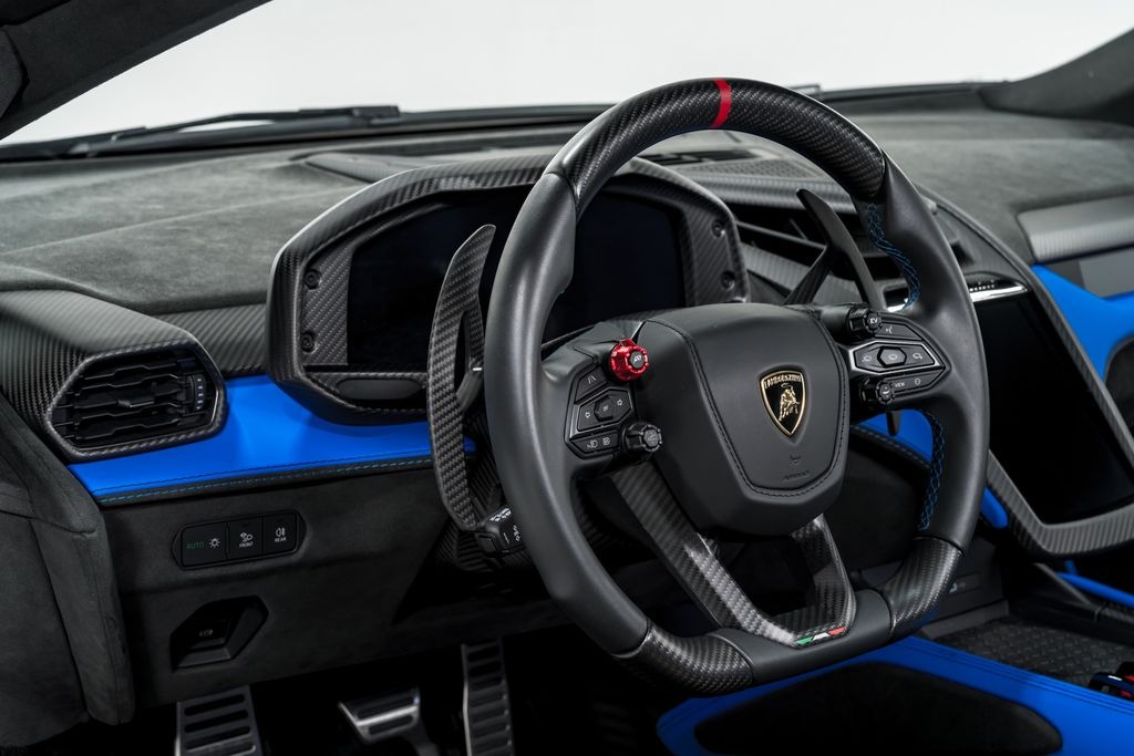 2025 Lamborghini Revuelto, 5/7