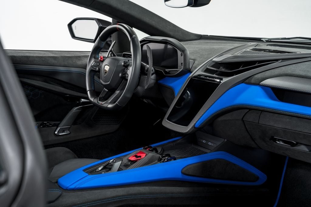 2025 Lamborghini Revuelto, 6/7