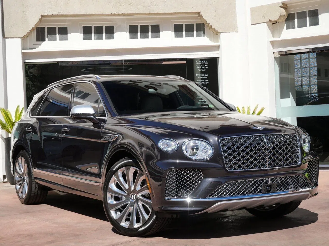 2025 Bentley Bentayga EWB Mulliner SUV