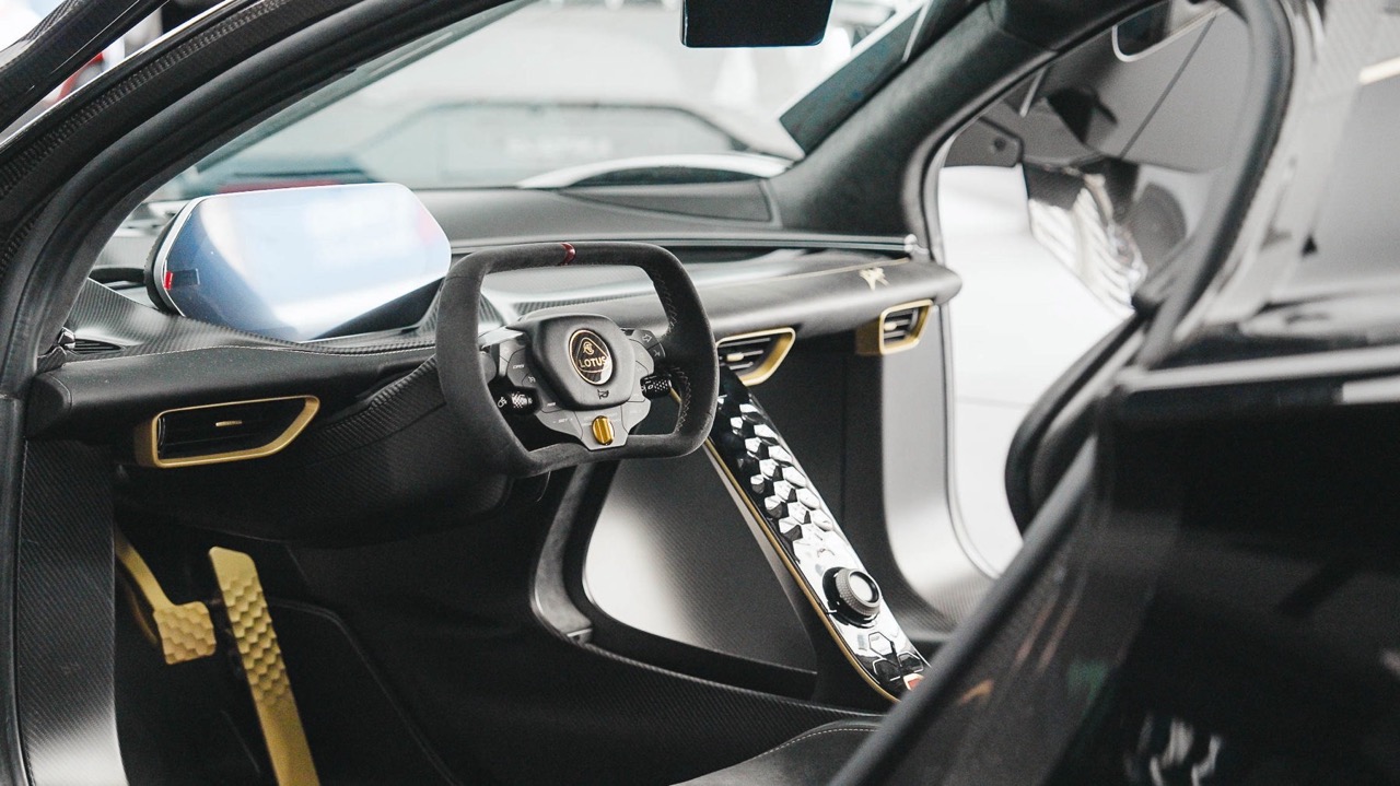 2026 Lotus Evija Fittipaldi Edition, 4/5