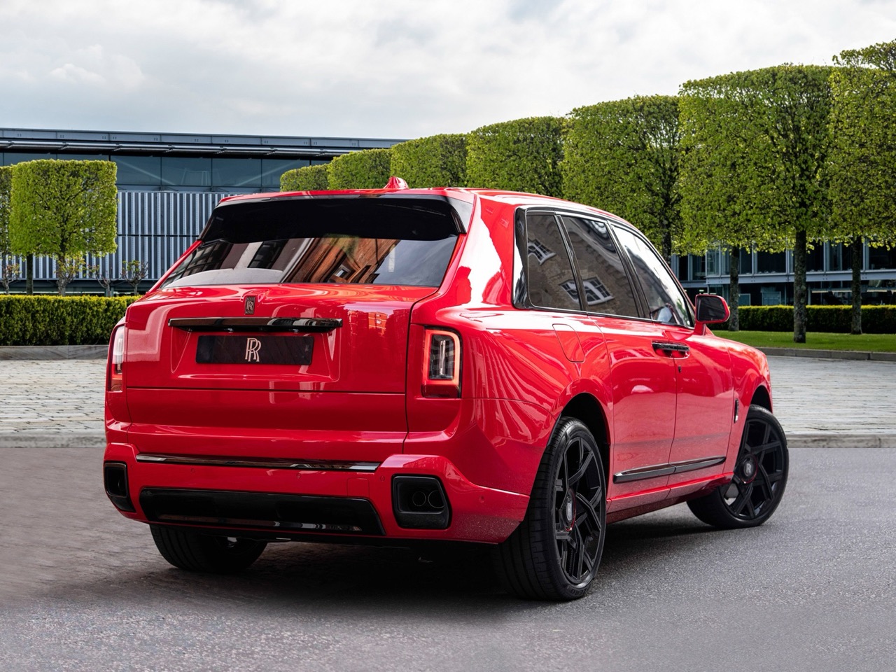2026 Rolls-Royce Cullinan Series II, 2/8
