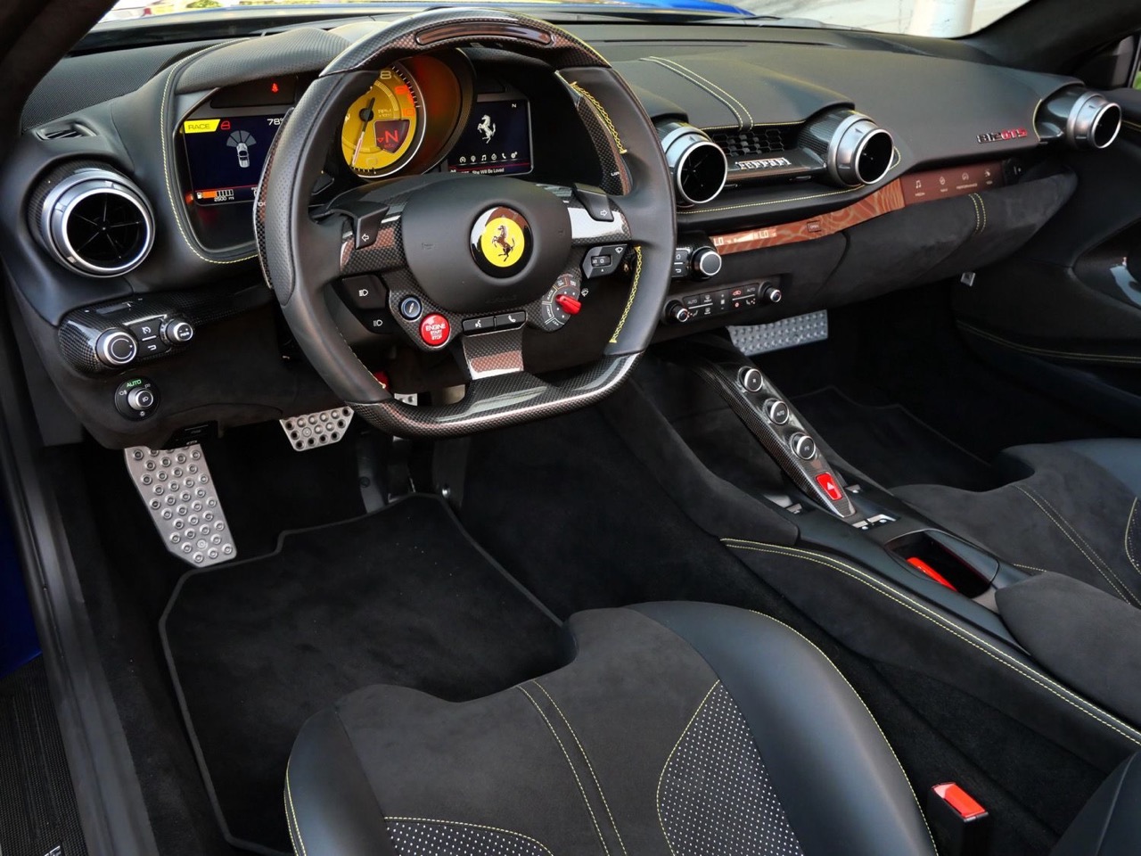2023 Ferrari 812 GTS Convertible, 5/9