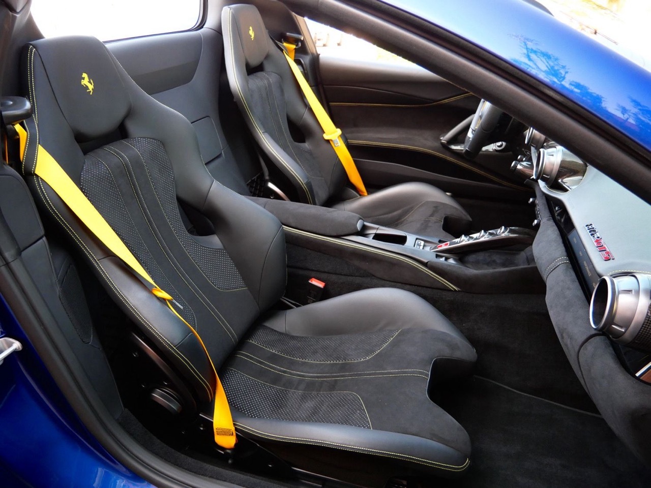 2023 Ferrari 812 GTS Convertible, 8/9