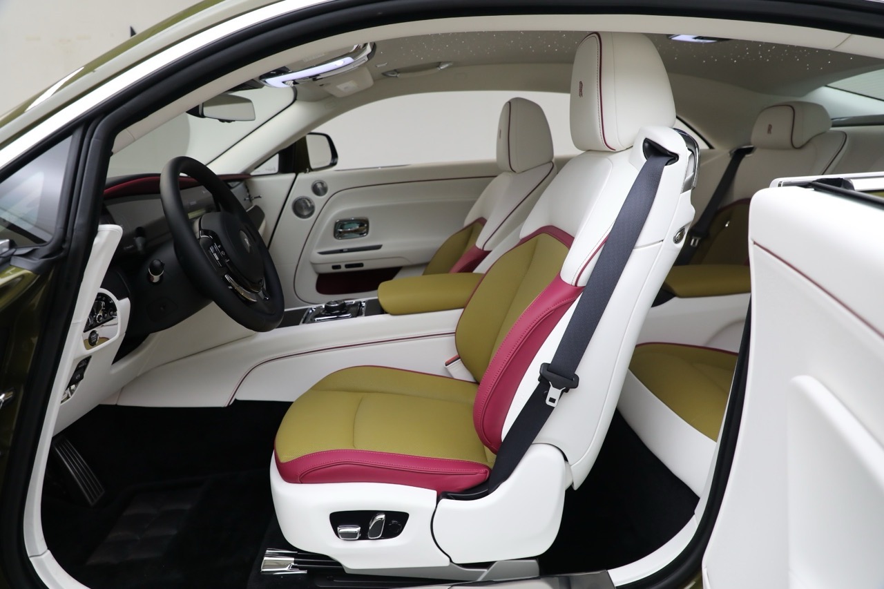 2025 Rolls-Royce Spectre, 4/8