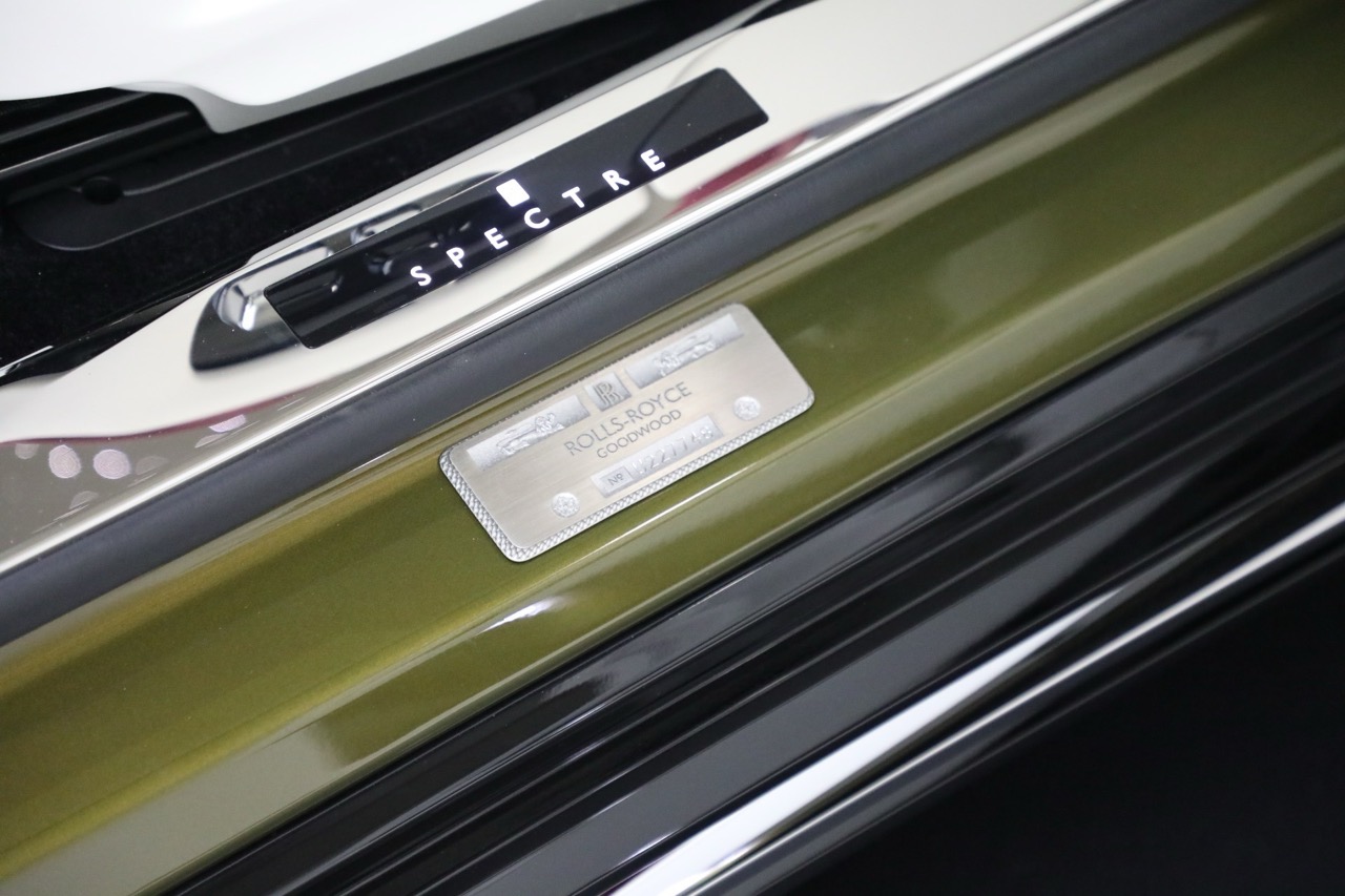 2025 Rolls-Royce Spectre, 7/8