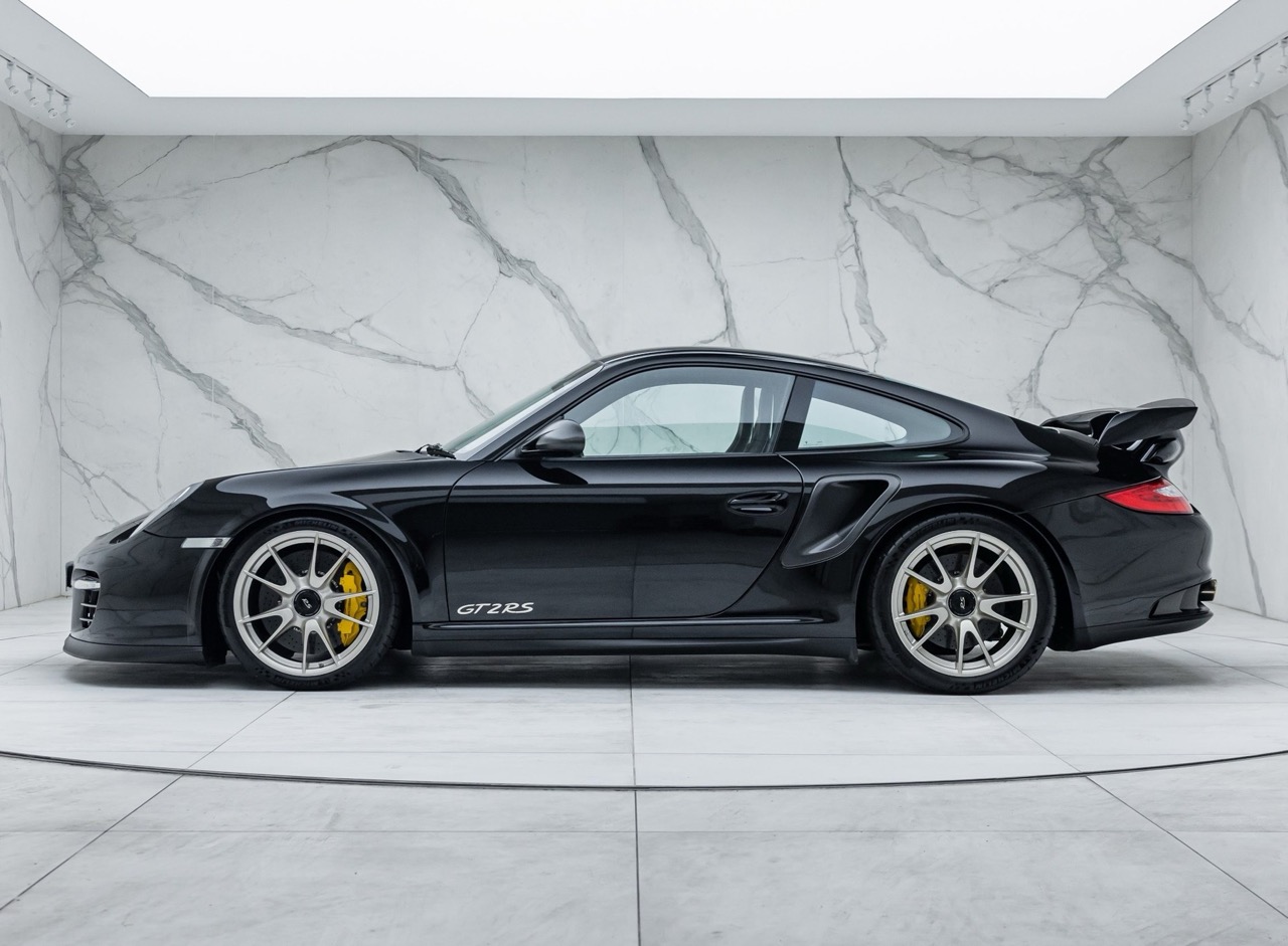 2010 Porsche 911 GT2 RS 997, 4/7