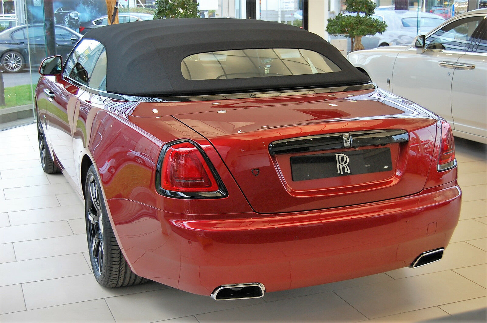 2019 Rolls-Royce Dawn, 8/15