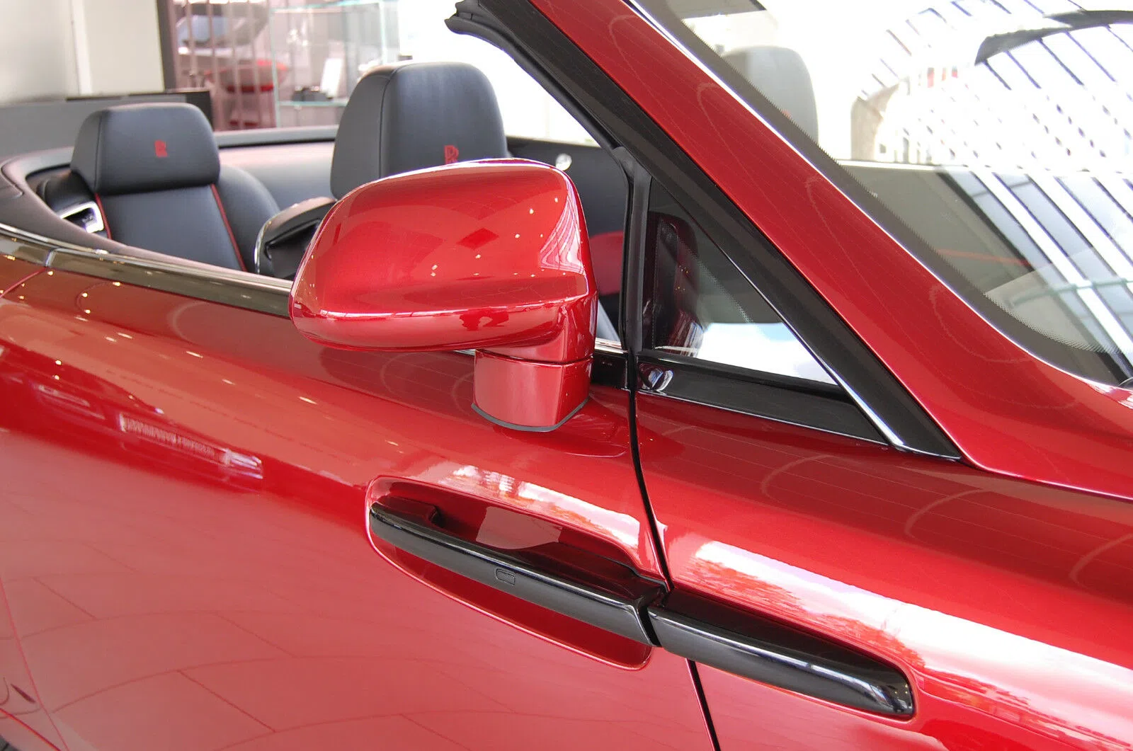 2019 Rolls-Royce Dawn interior, door panel, Vollleder, Schwarz