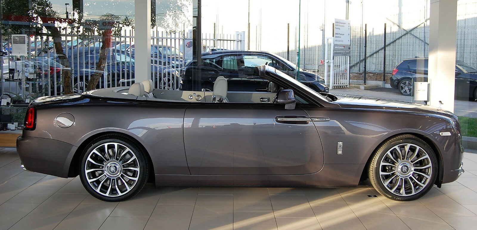 2019 Rolls-Royce Dawn, 7/15