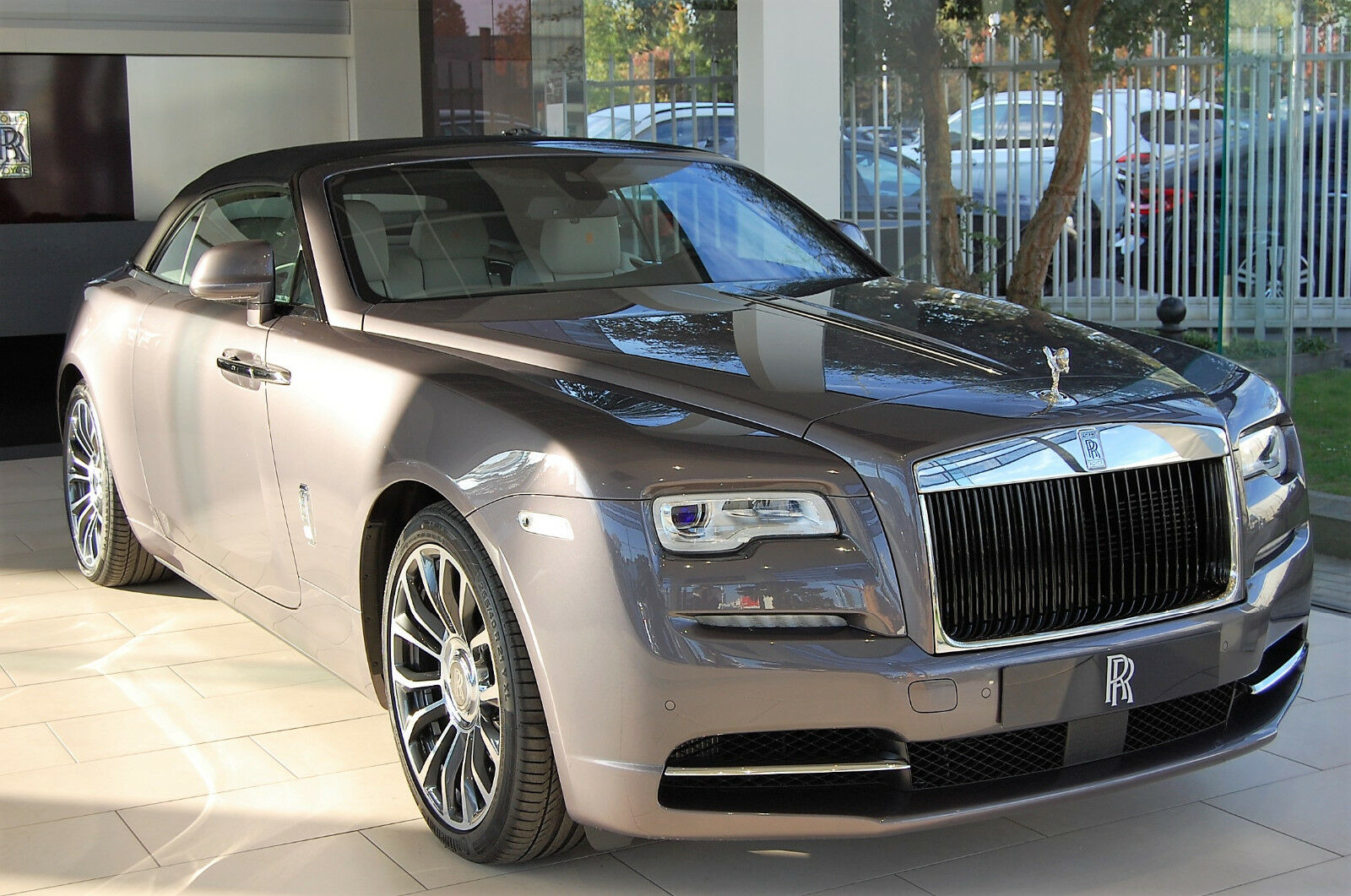 2019 Rolls-Royce Dawn, 8/15
