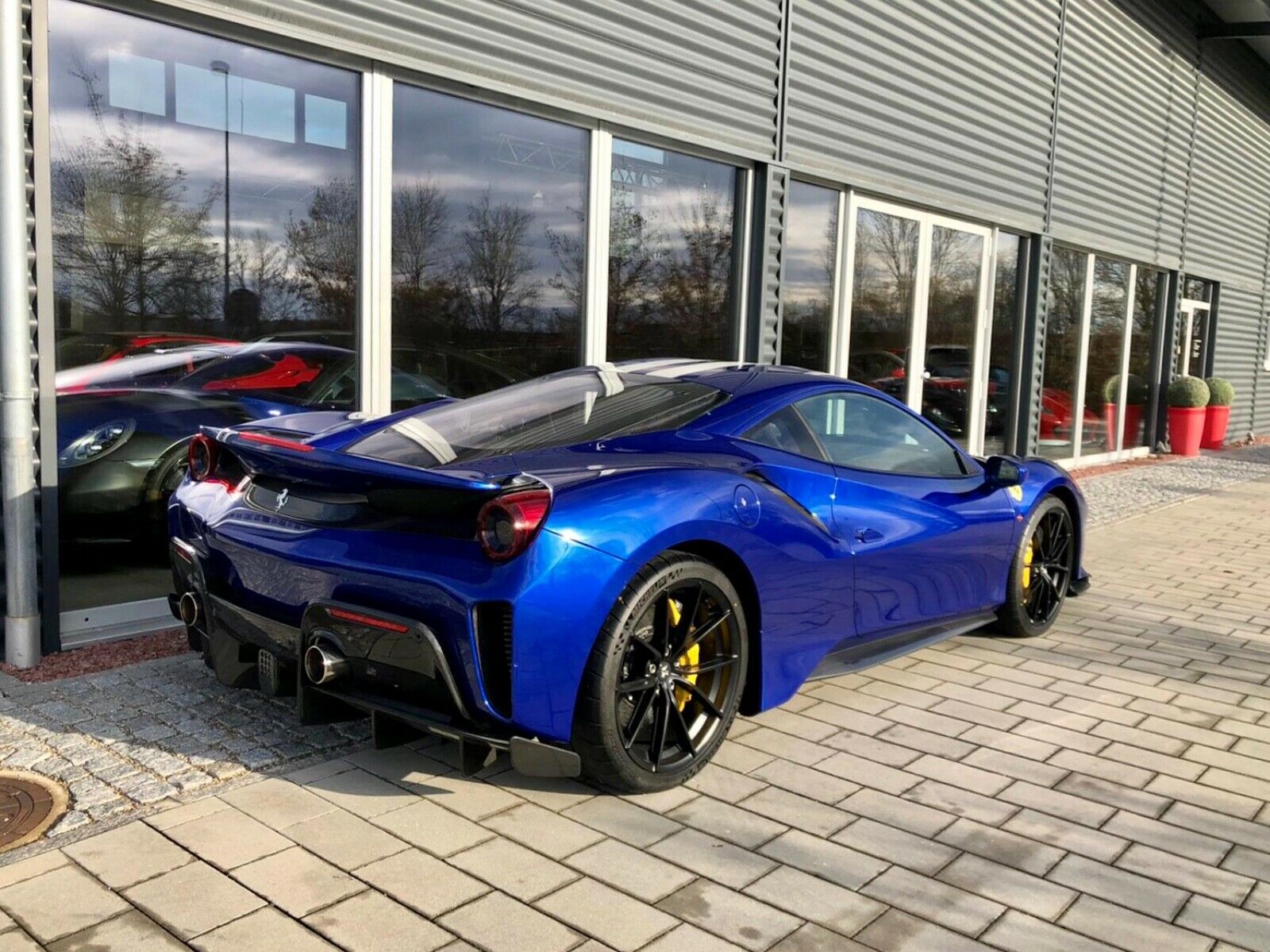 2019 Ferrari 488 Pista, 11/20