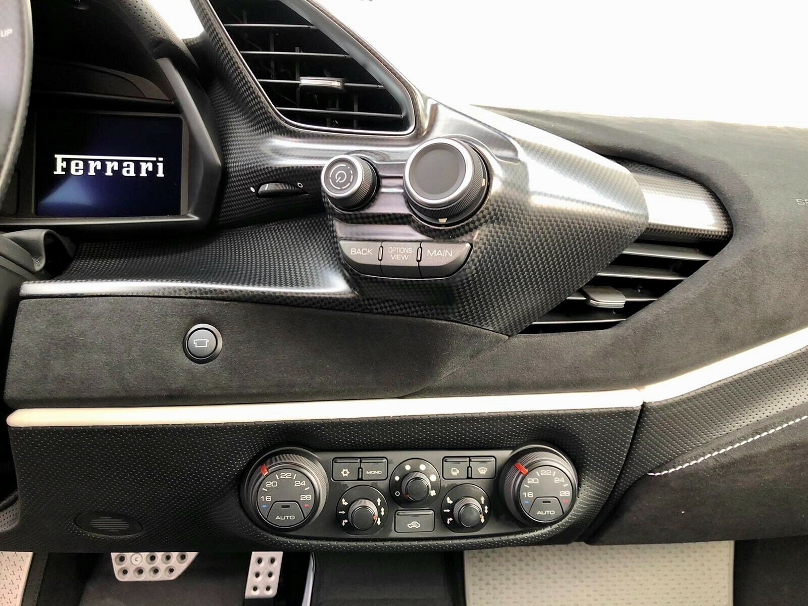 2019 Ferrari 488 Pista, 19/20