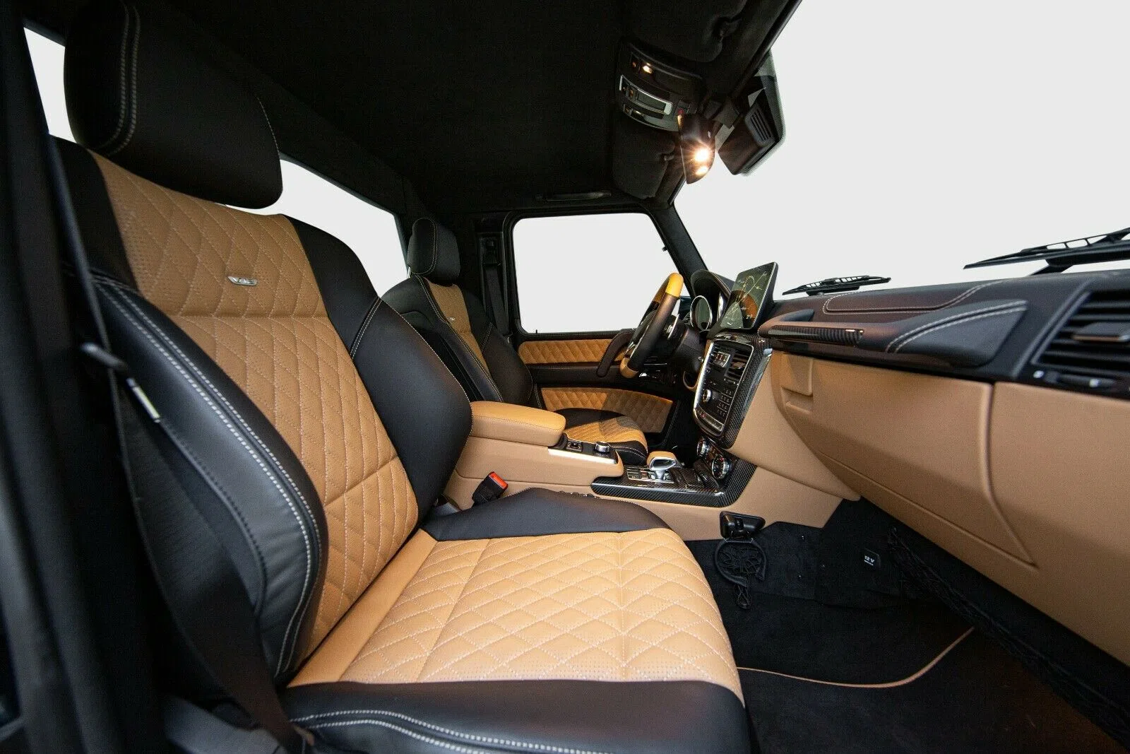 2018 Mercedes-Maybach G650 Landaulet - 1 of 99 interior, seats, Vollleder, Beige