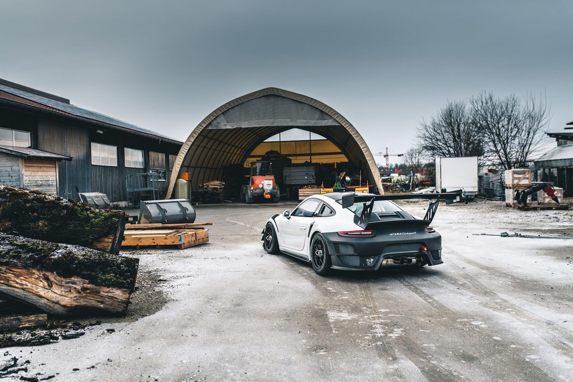 Porsche 991 GT2 RS Clubsport, 4/20