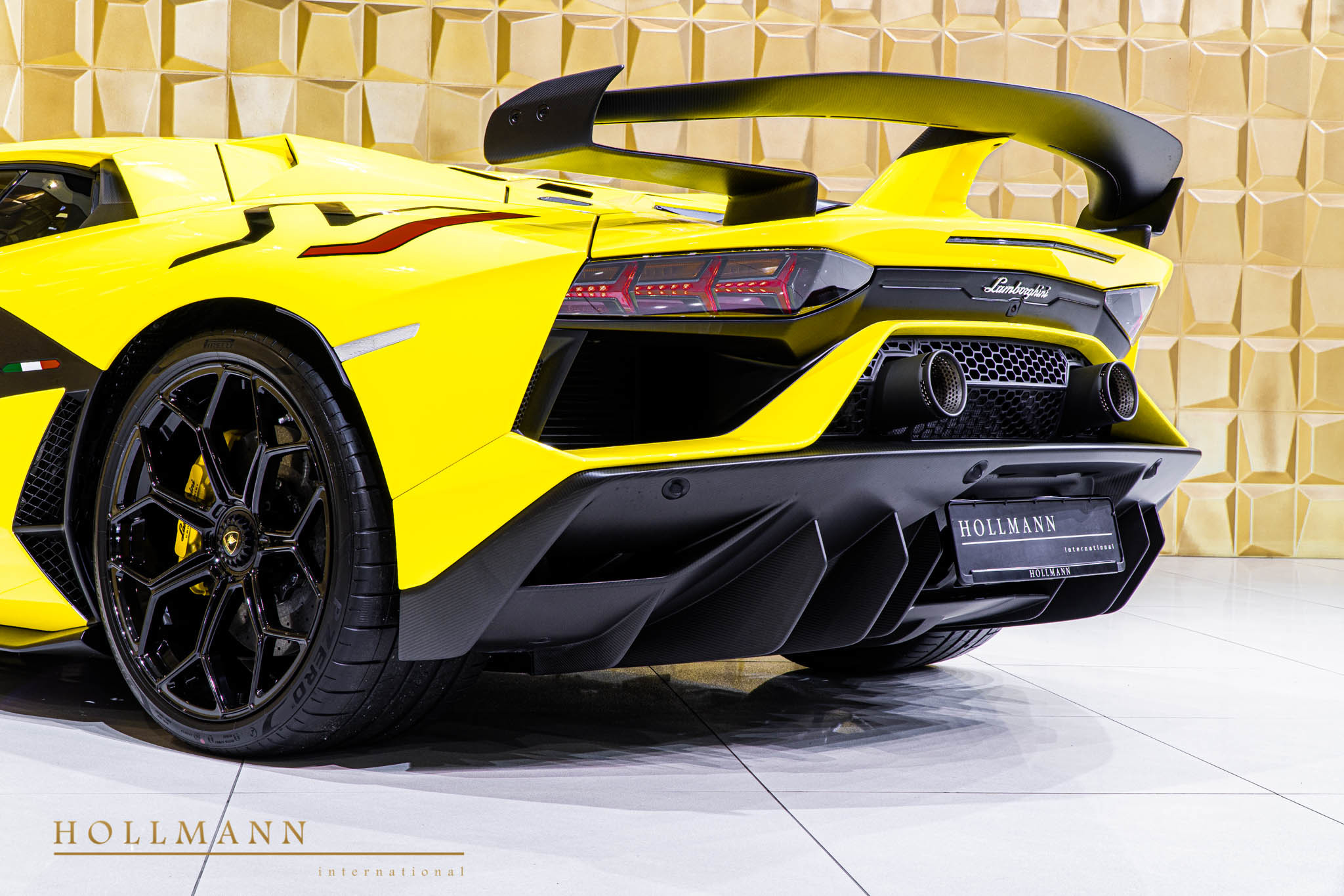 2020 Lamborghini Aventador SVJ, 13/20