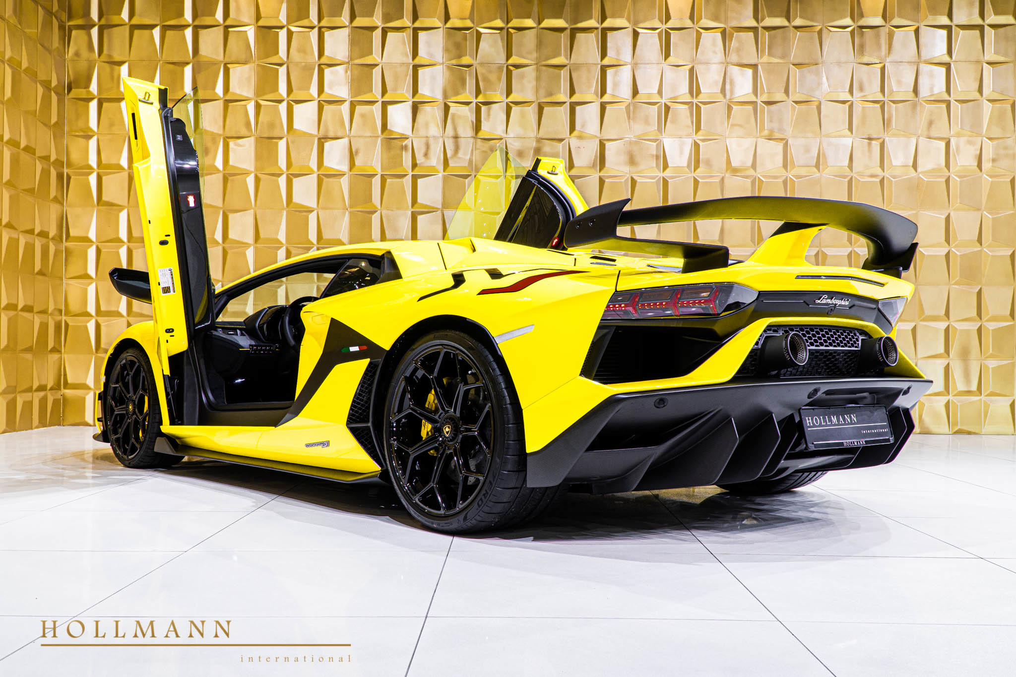 2020 Lamborghini Aventador SVJ, 14/20