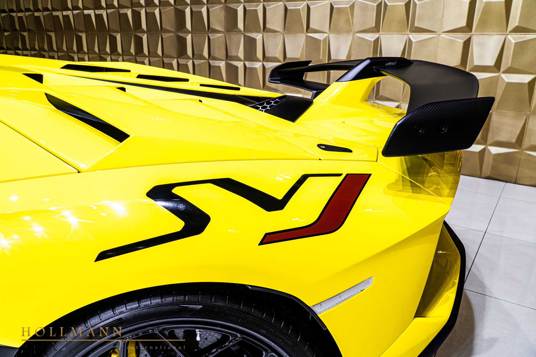 2020 Lamborghini Aventador SVJ, 19/20
