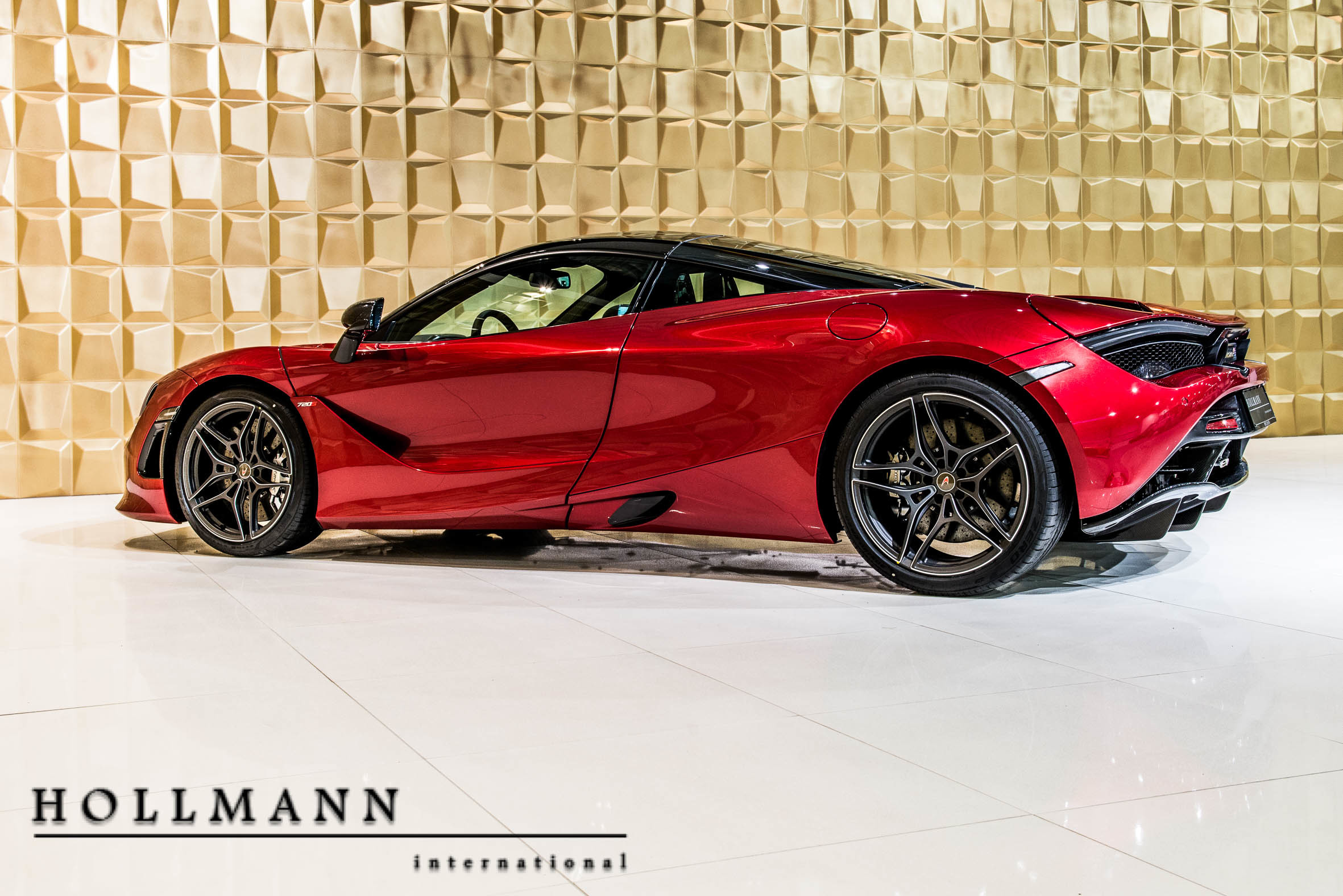 2020 McLaren 720S, 8/13