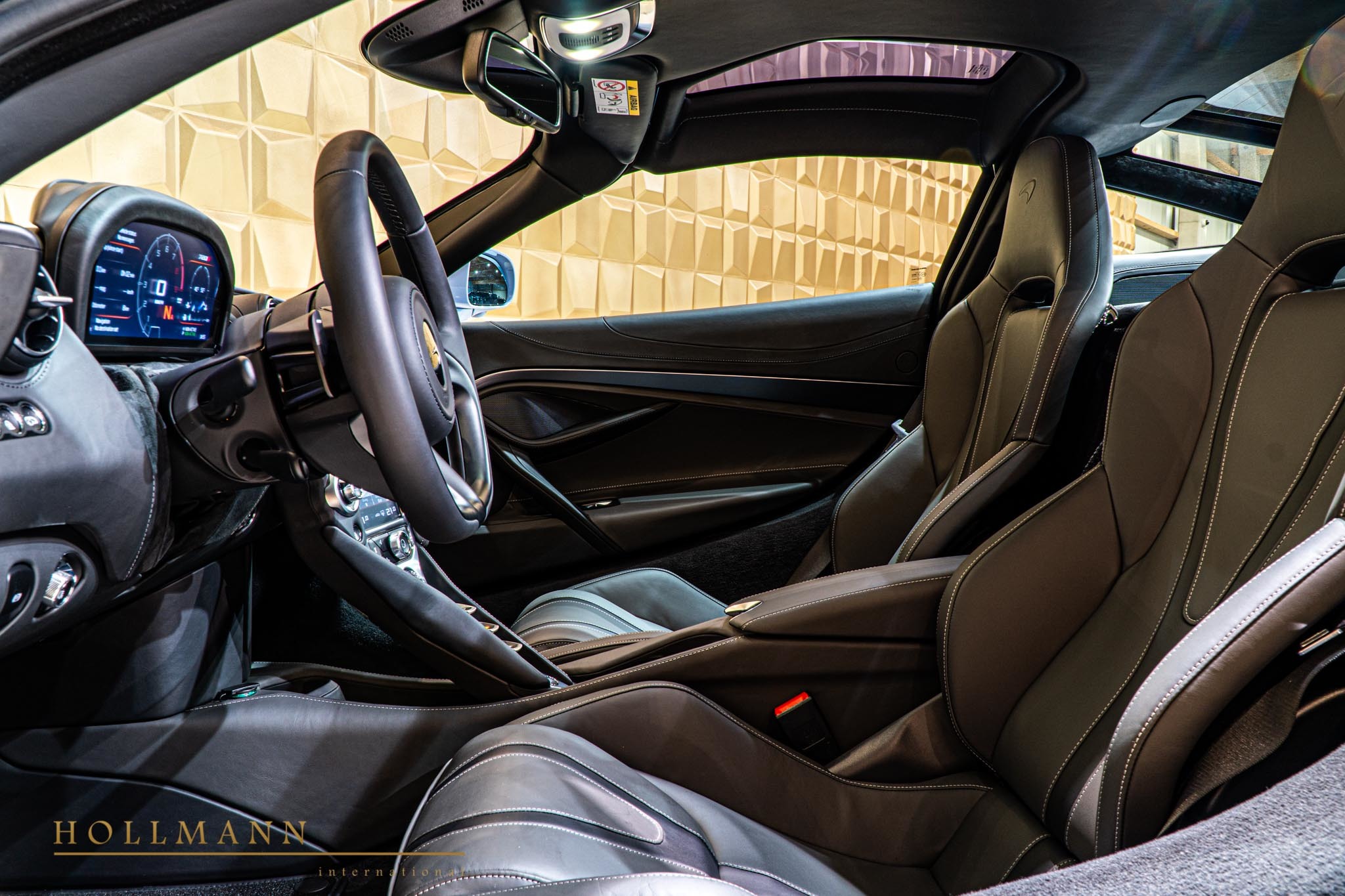 2020 McLaren 720S, 10/13