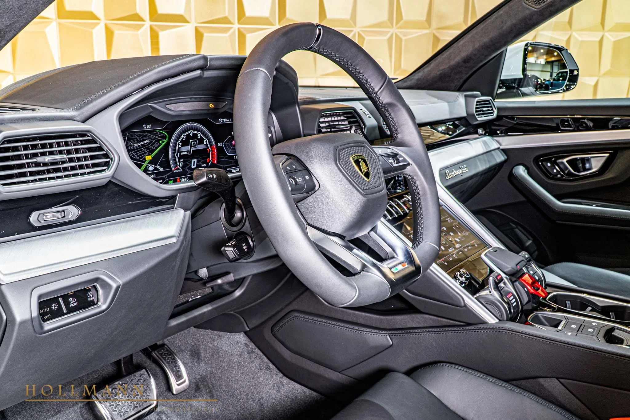 2020 Lamborghini Urus interior, Nero Ade