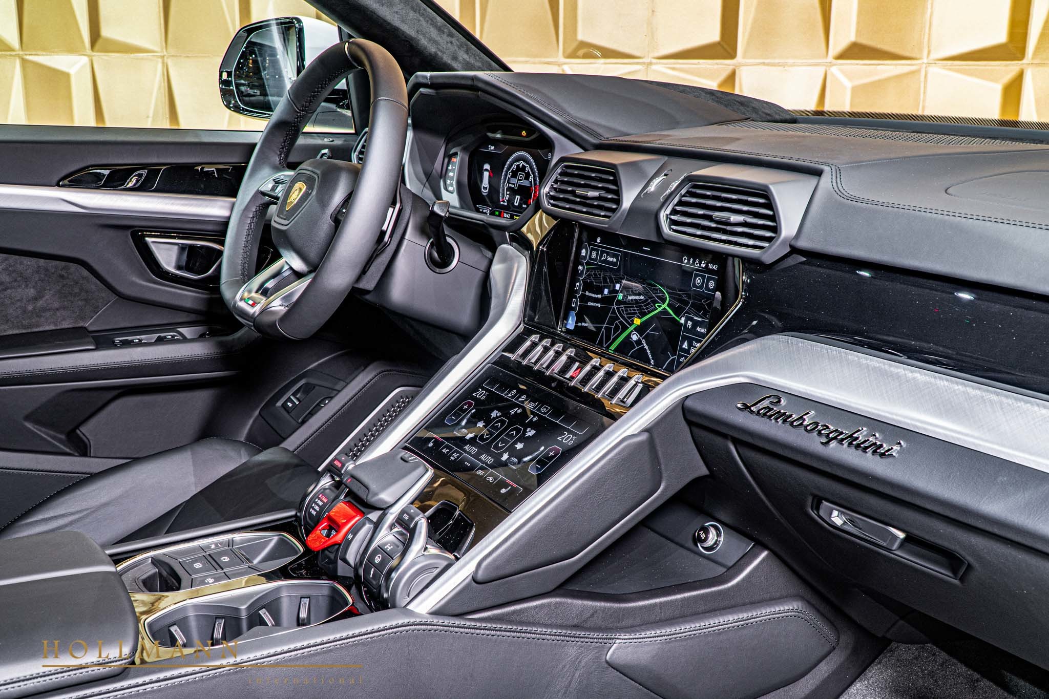 2020 Lamborghini Urus, 4/20