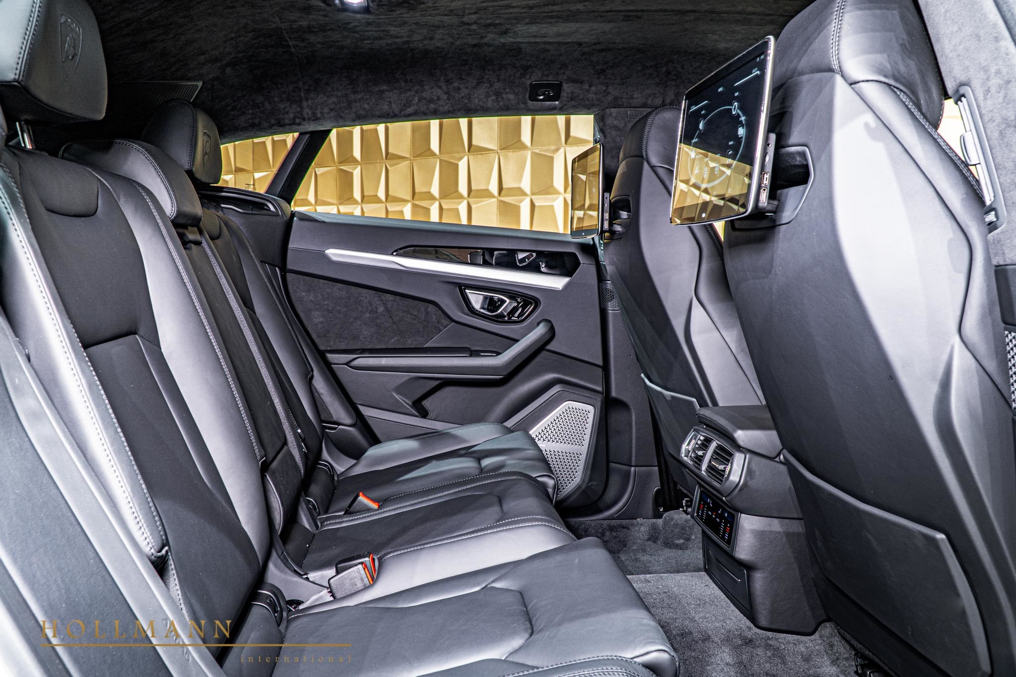2020 Lamborghini Urus, 18/20