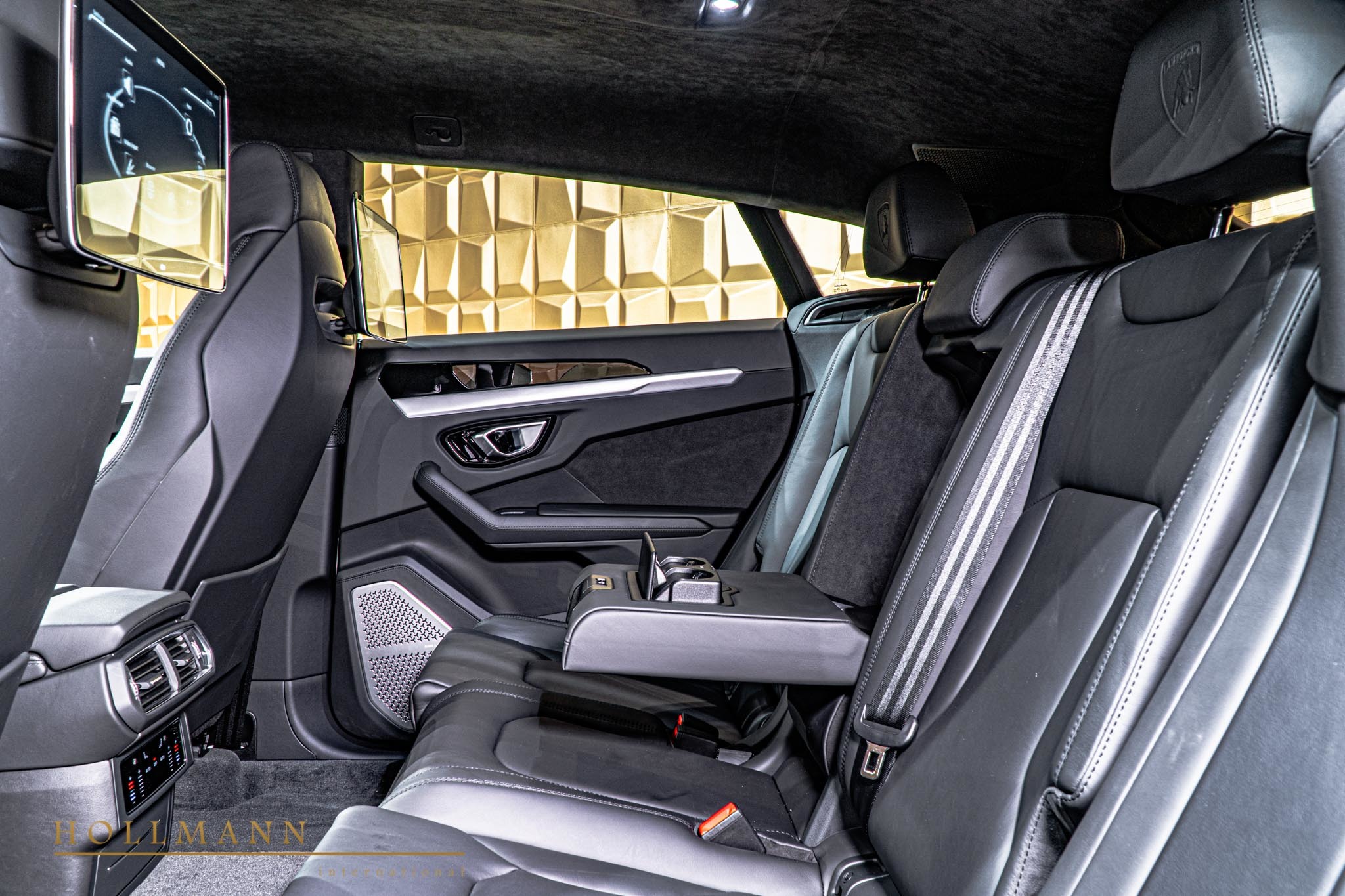 2020 Lamborghini Urus, 19/20