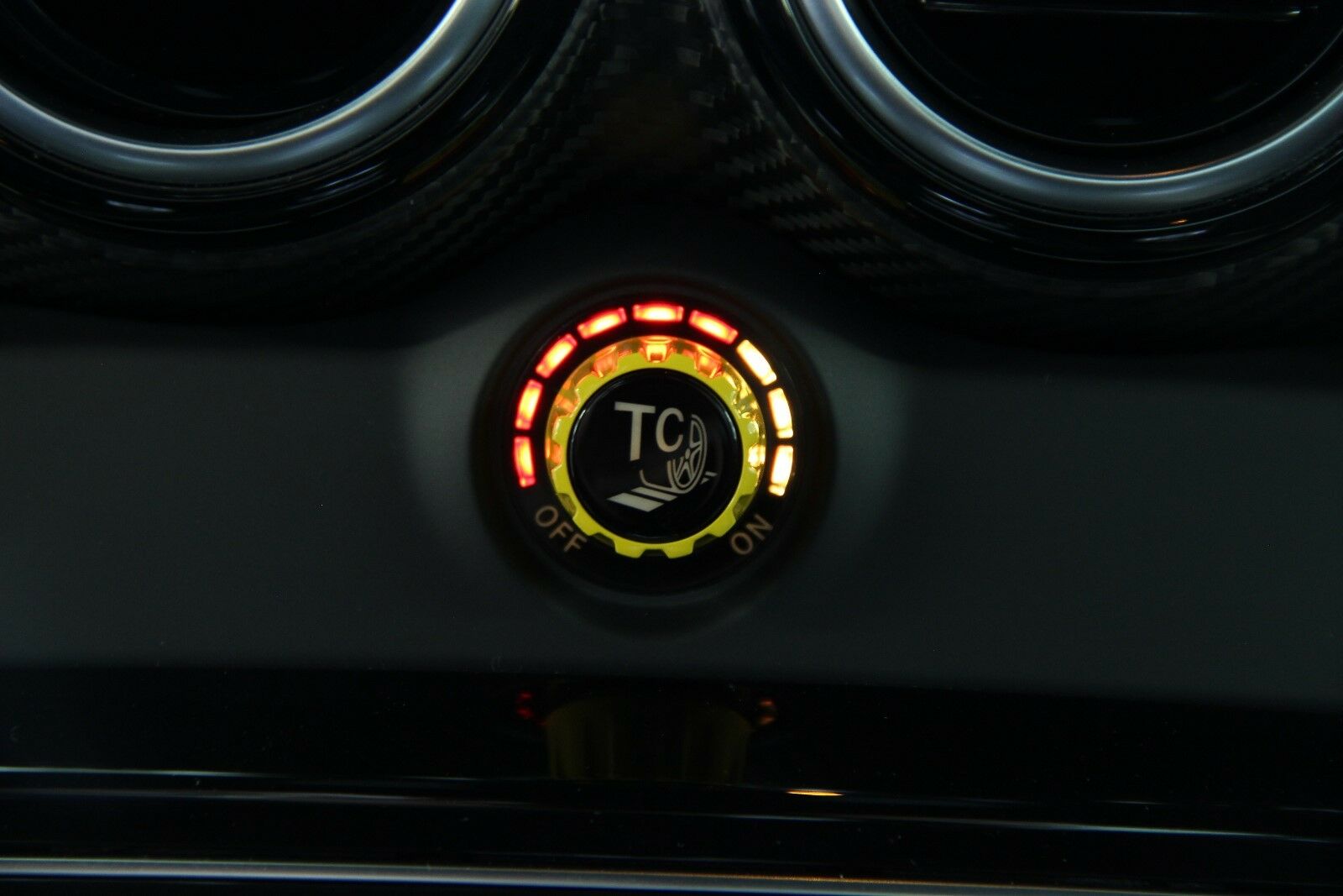 2017 Mercedes-Benz AMG GT R DIAMOND, 16/18