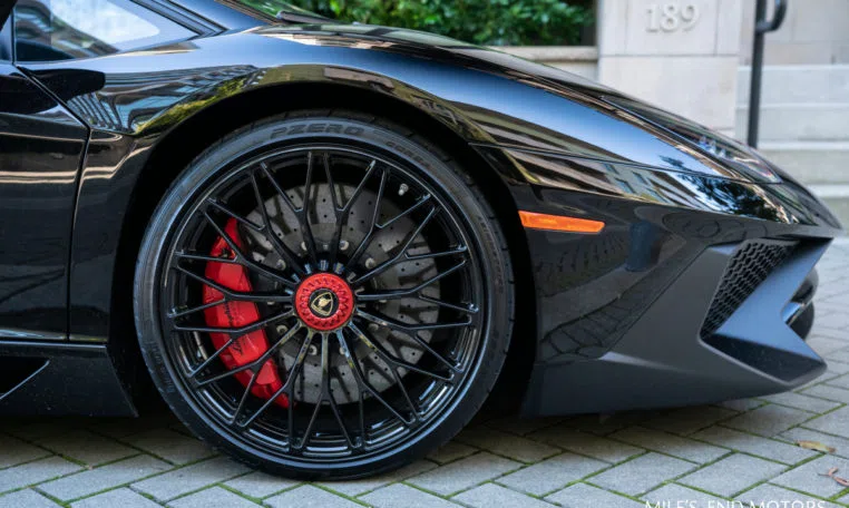 2017 Lamborghini Aventador SVJ wheel